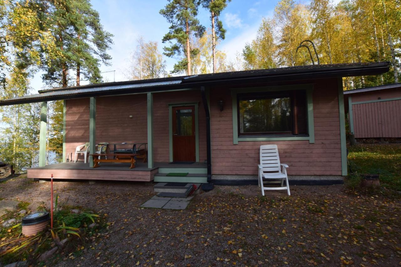 Pyhtaeaen Vuokramoekit Vila Tuuski Exterior foto