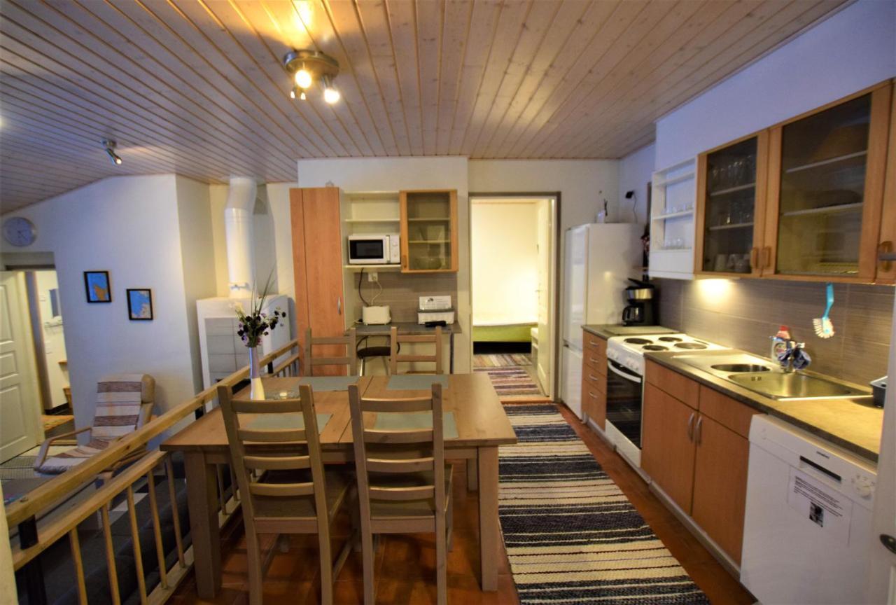 Pyhtaeaen Vuokramoekit Vila Tuuski Exterior foto
