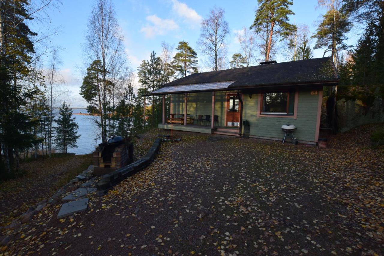 Pyhtaeaen Vuokramoekit Vila Tuuski Exterior foto