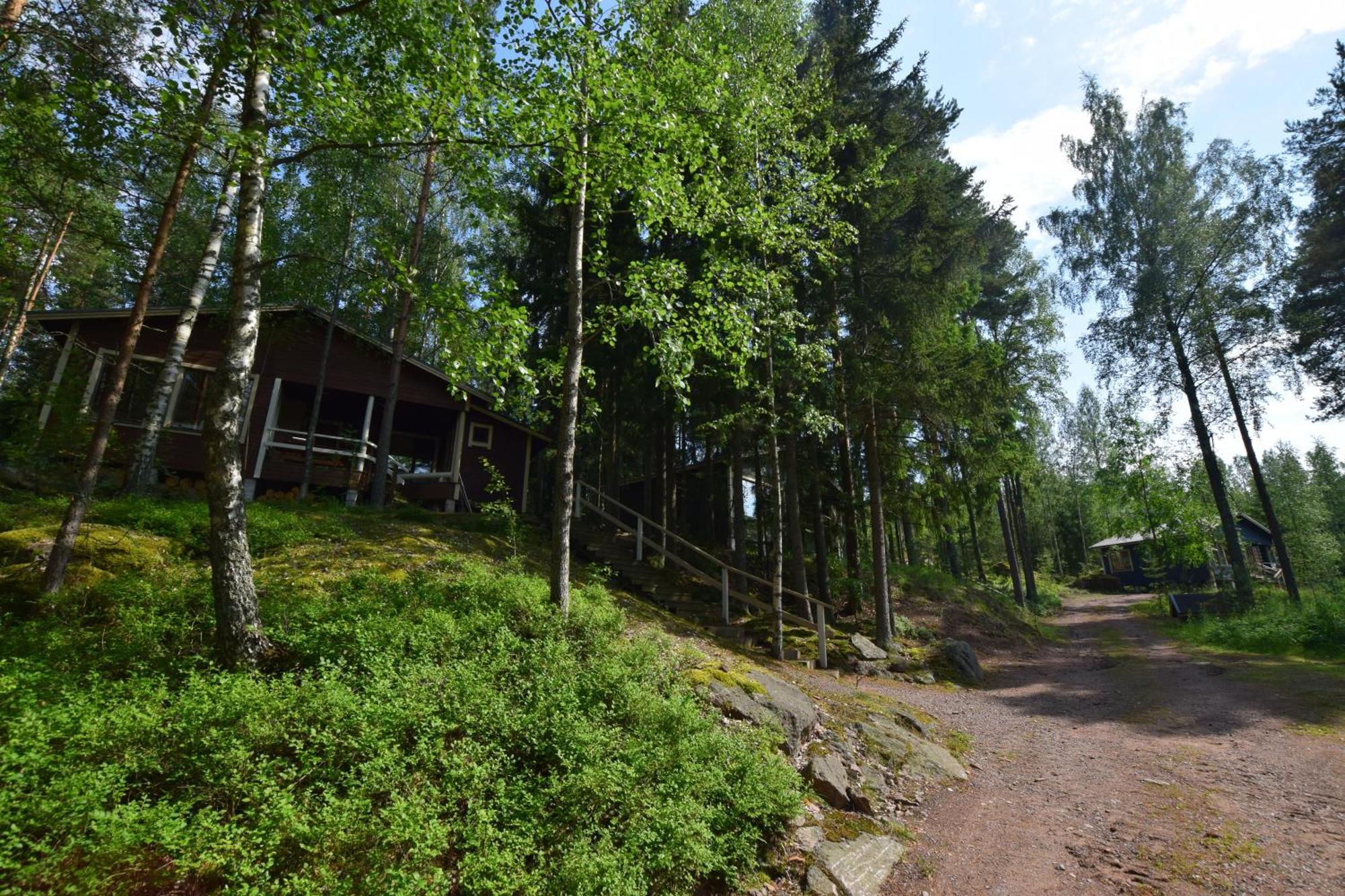 Pyhtaeaen Vuokramoekit Vila Tuuski Exterior foto