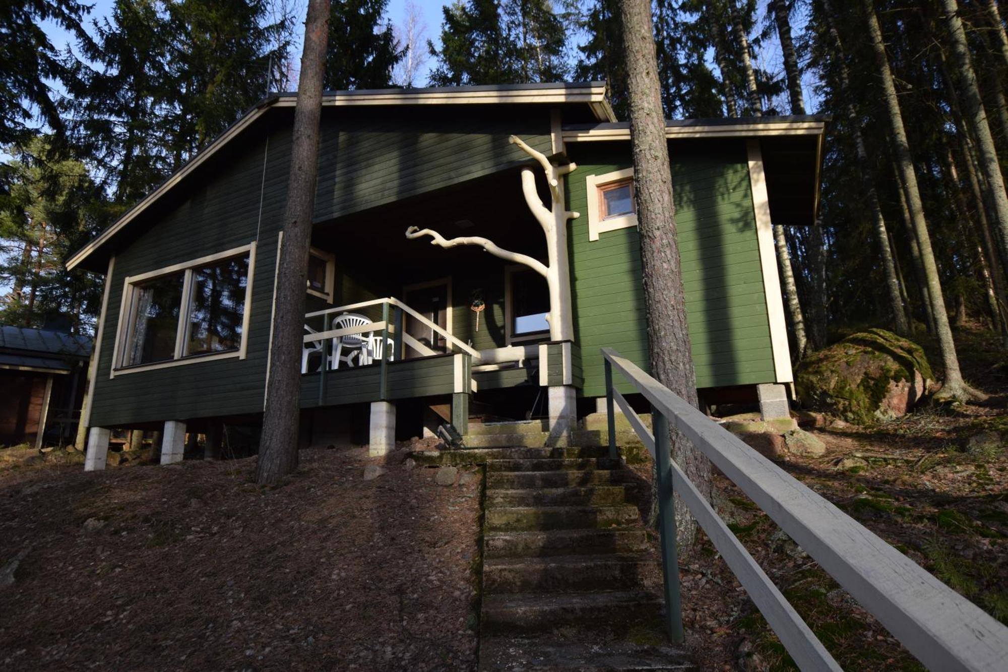 Pyhtaeaen Vuokramoekit Vila Tuuski Exterior foto