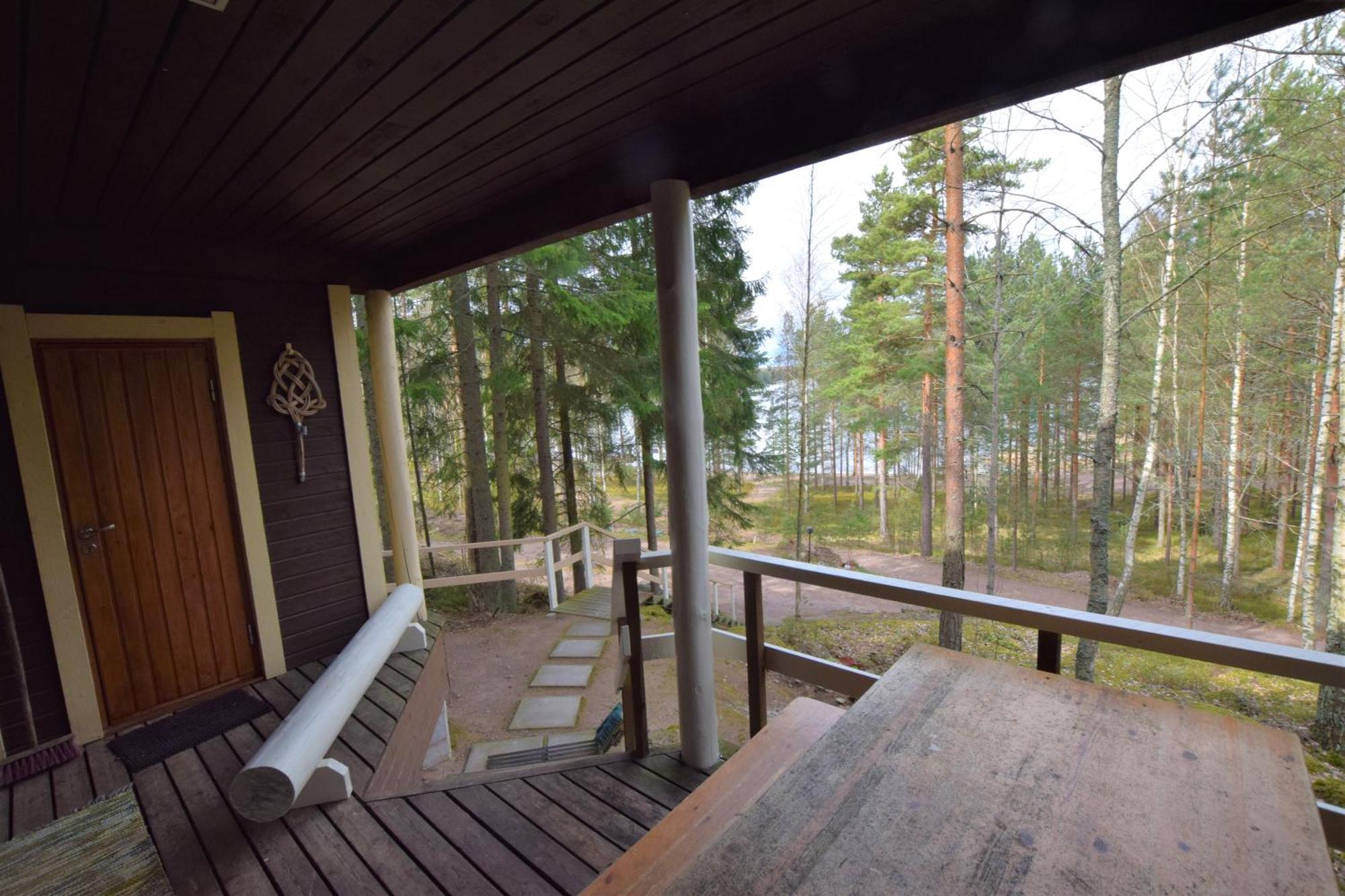 Pyhtaeaen Vuokramoekit Vila Tuuski Exterior foto