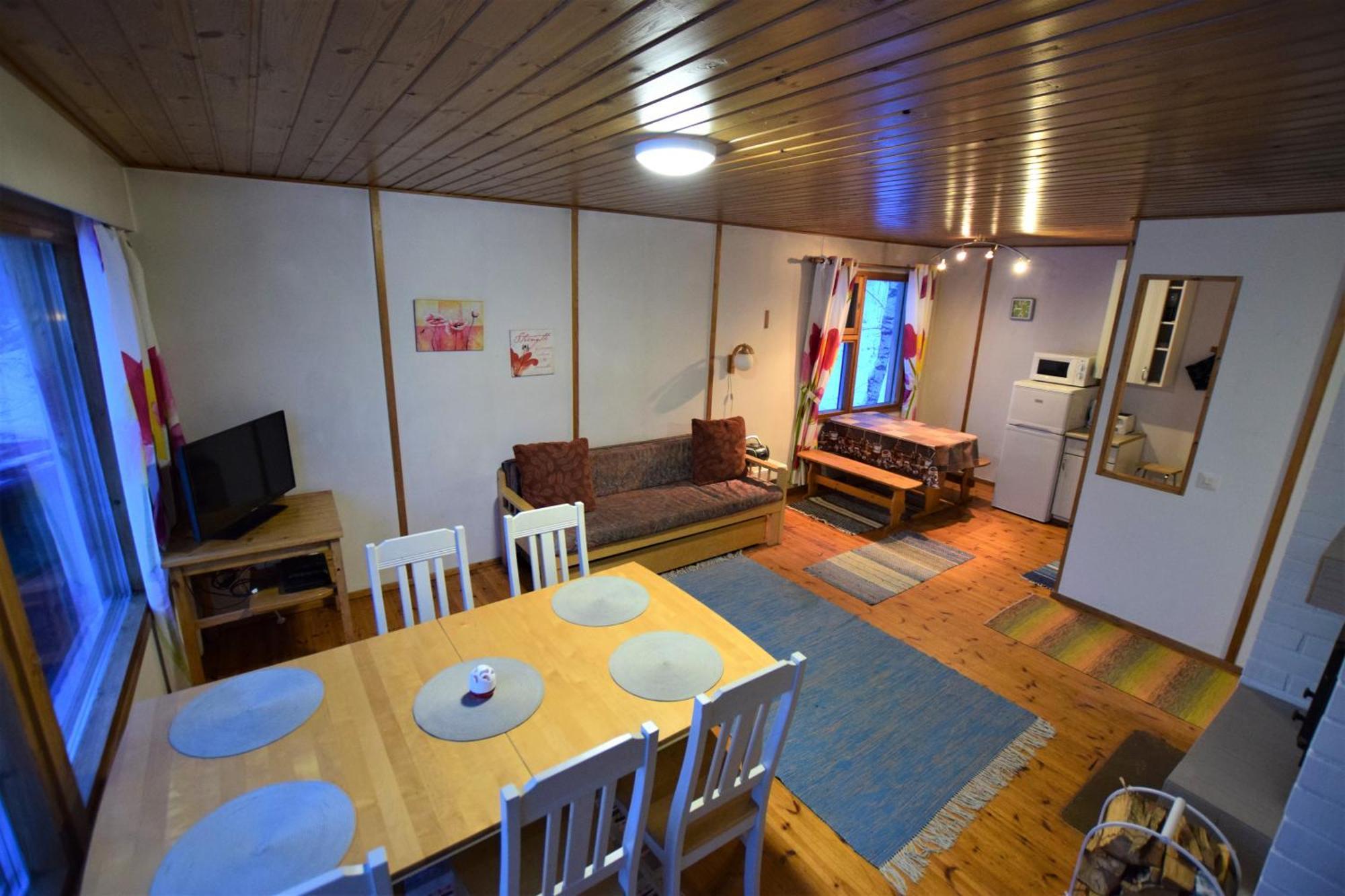 Pyhtaeaen Vuokramoekit Vila Tuuski Exterior foto