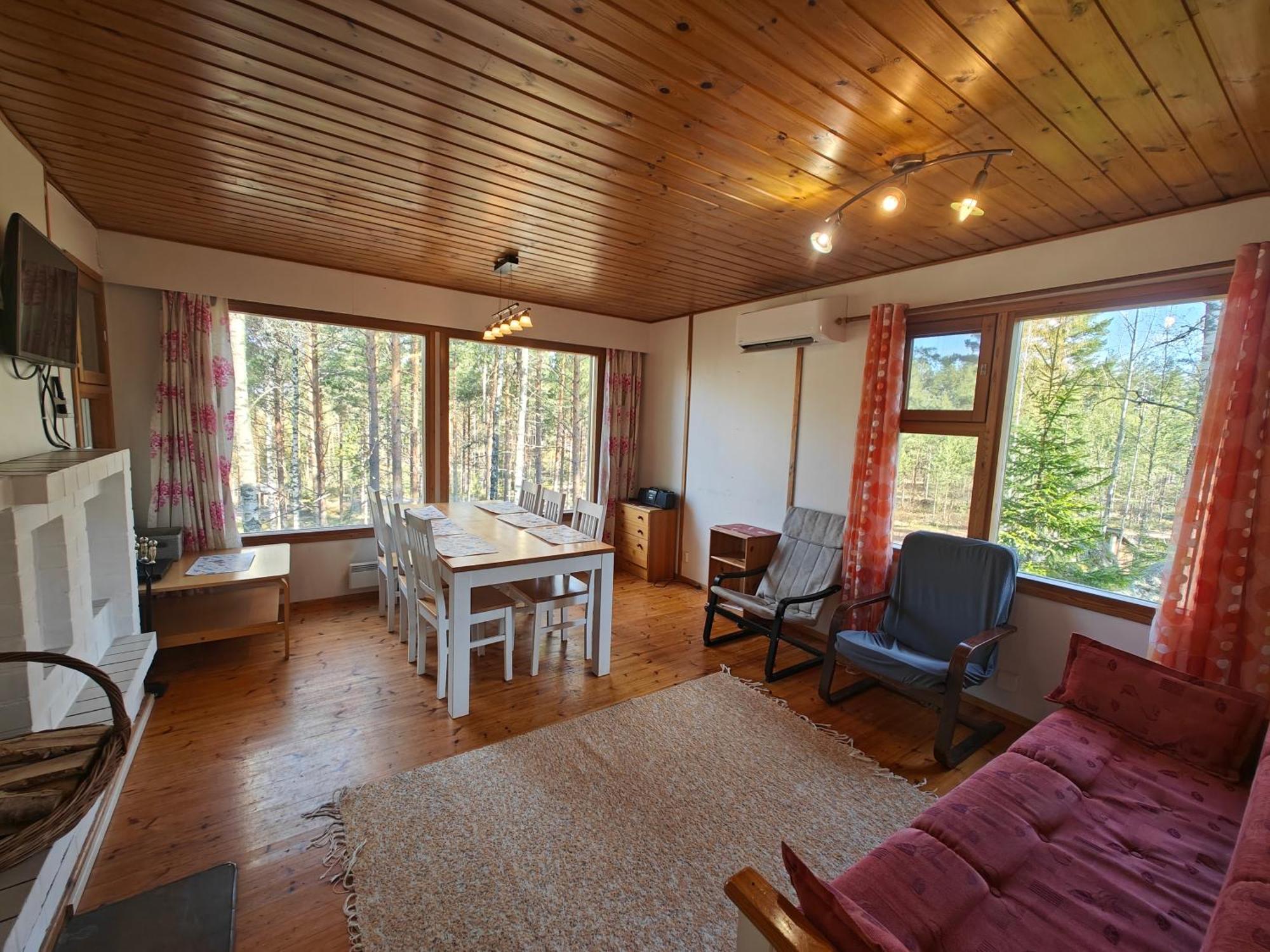 Pyhtaeaen Vuokramoekit Vila Tuuski Exterior foto